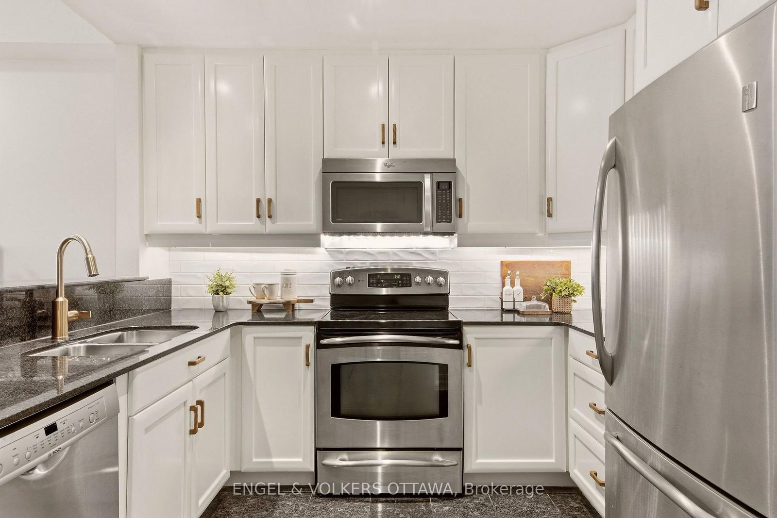 320 Mcleod Street • #312 • Ottawa, ON photo 4