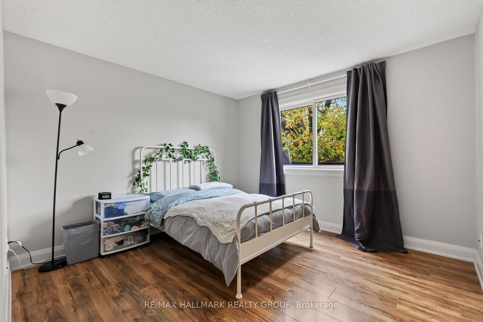 388 Winston Avenue • Ottawa, ON photo 14