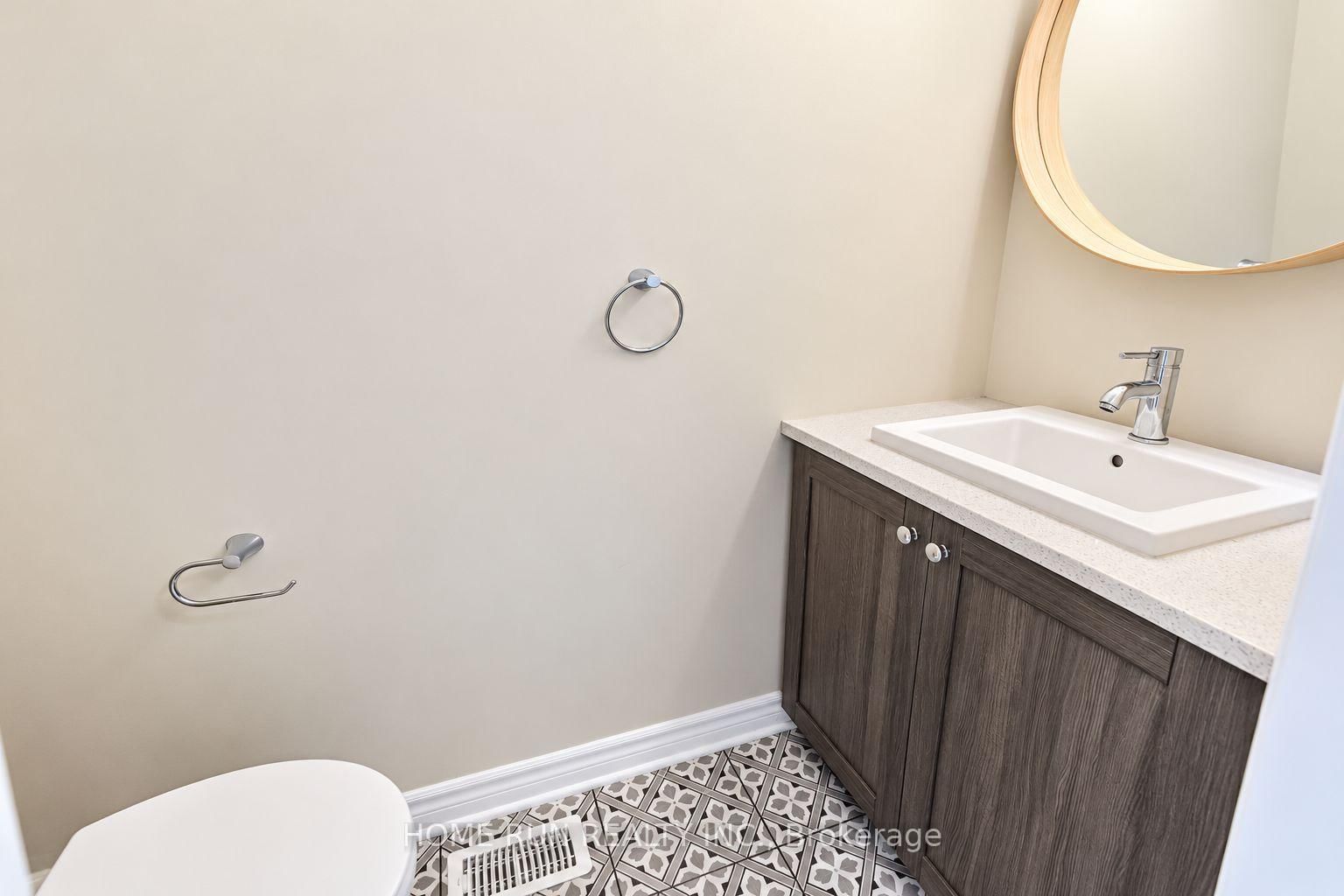 785 Cairn Crescent • Ottawa, ON photo 5