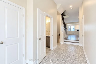 785 Cairn Crescent • Ottawa, ON photo 4