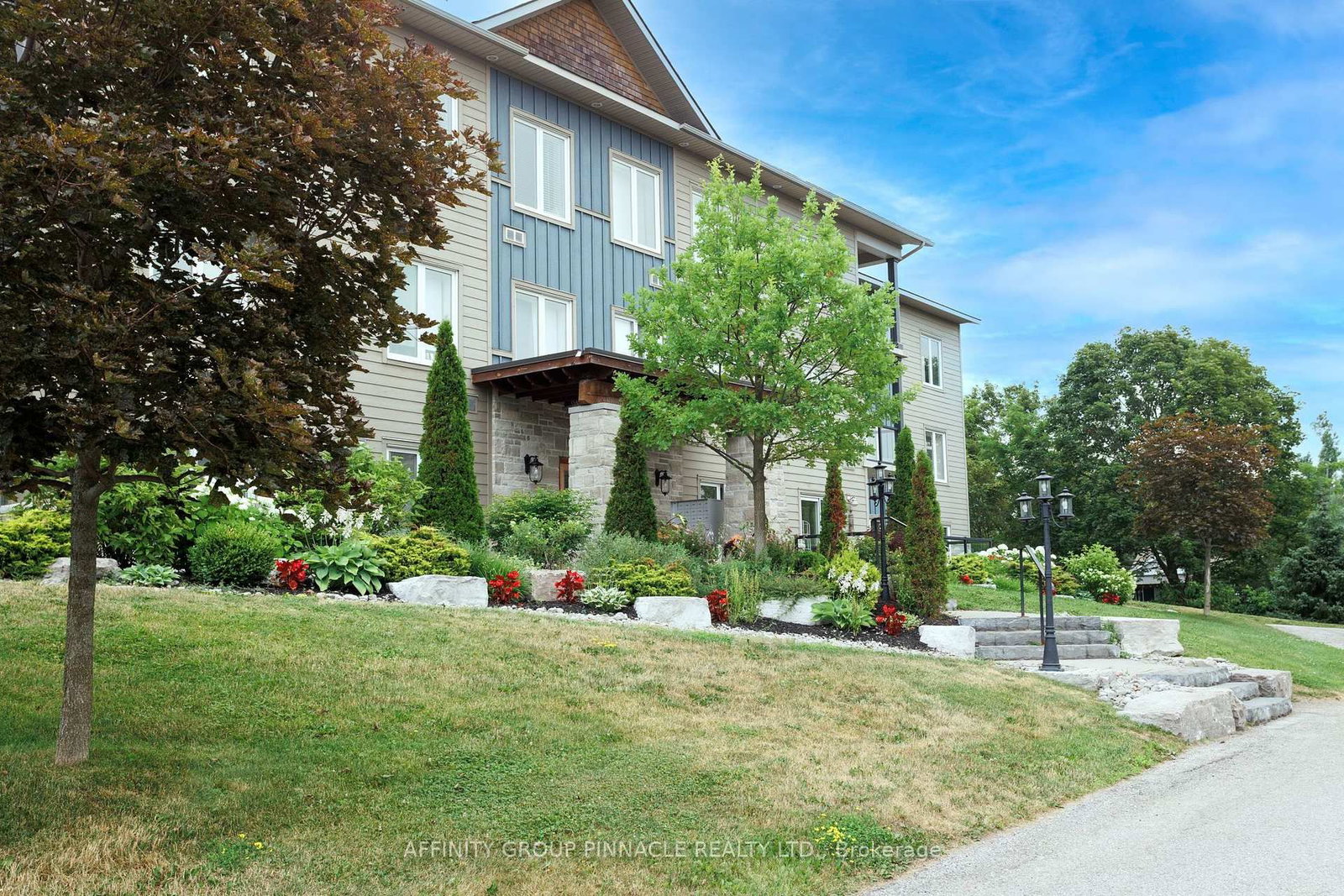 94 Francis Street W • #105 • Kawartha Lakes, ON photo 4