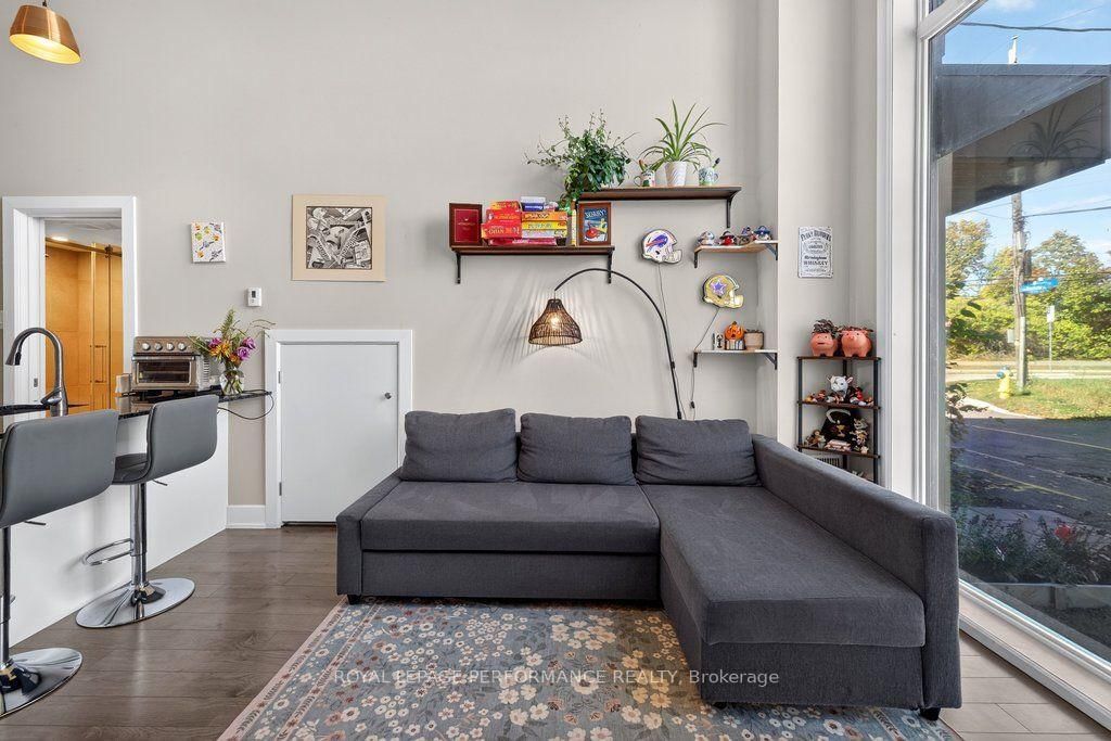 B-206 Manchester Ave, Ottawa, view 9