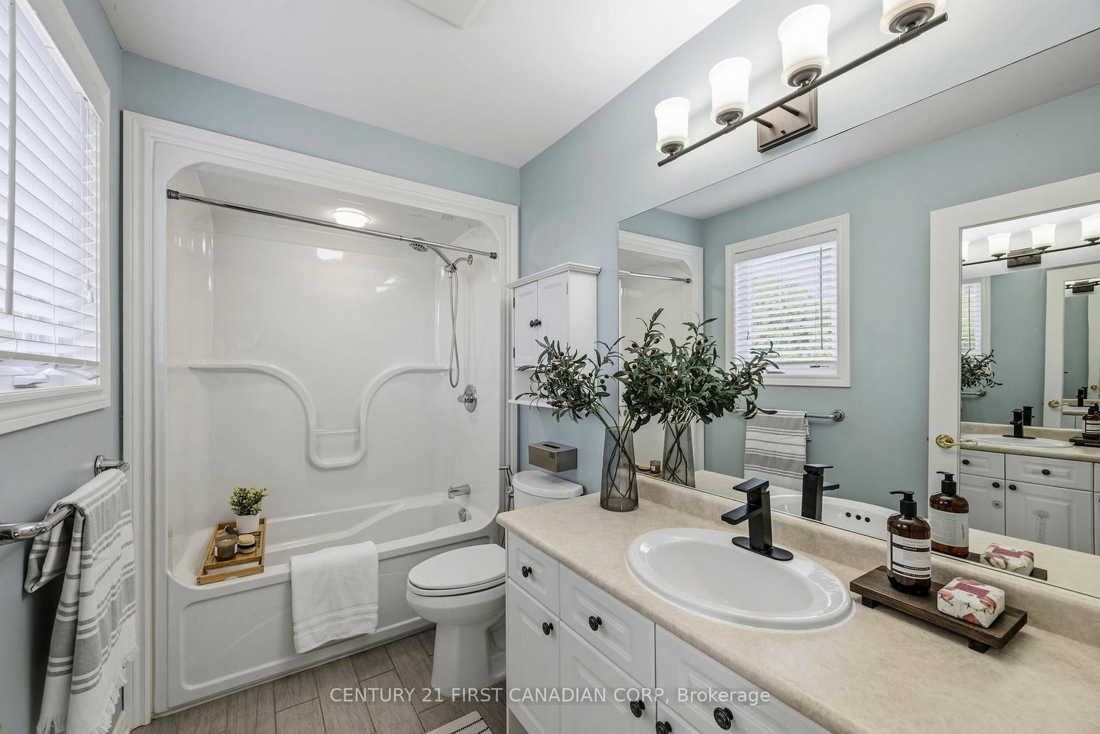 600 HYDE PARK Road • #135 • London North, ON photo 20
