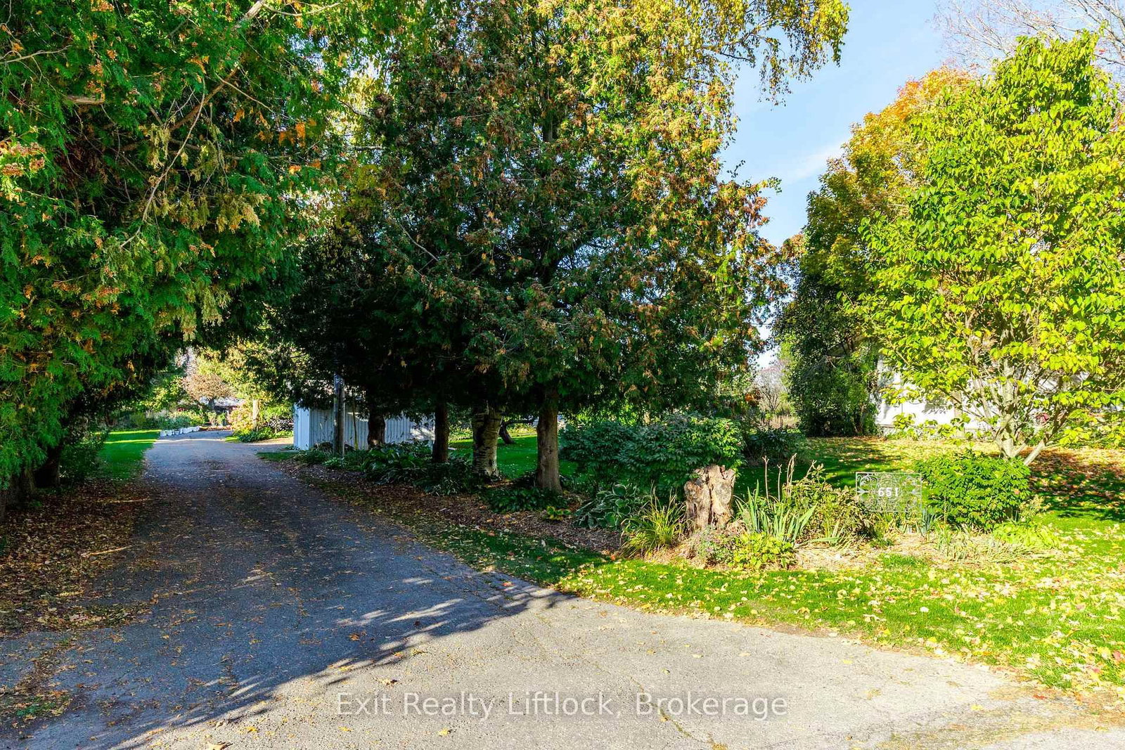 651 & 653 Cottesmore Avenue • Cobourg, ON photo 10