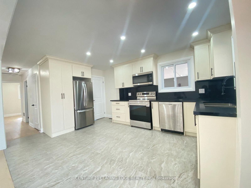 66 Beech Ave photo 3