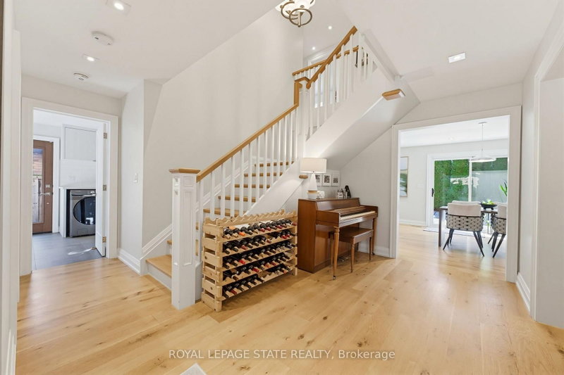 212 Stadacona Ave photo 5