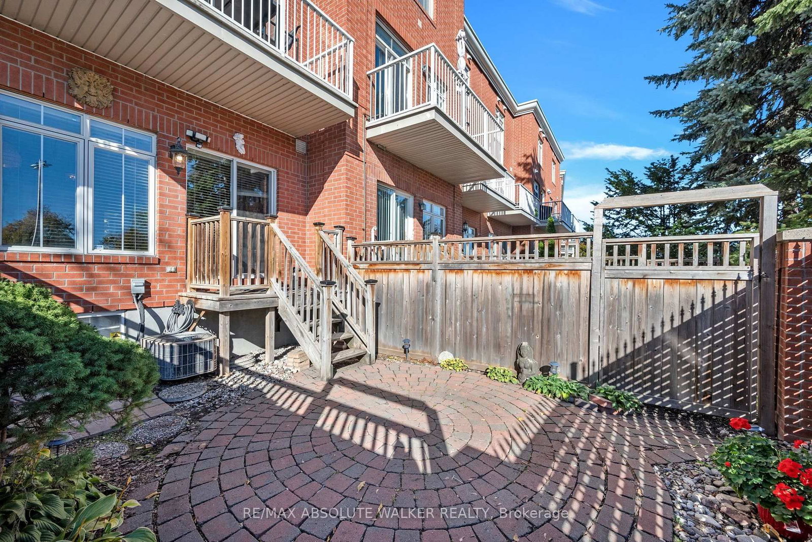 38 Kings Landing Private • Ottawa, ON photo 29
