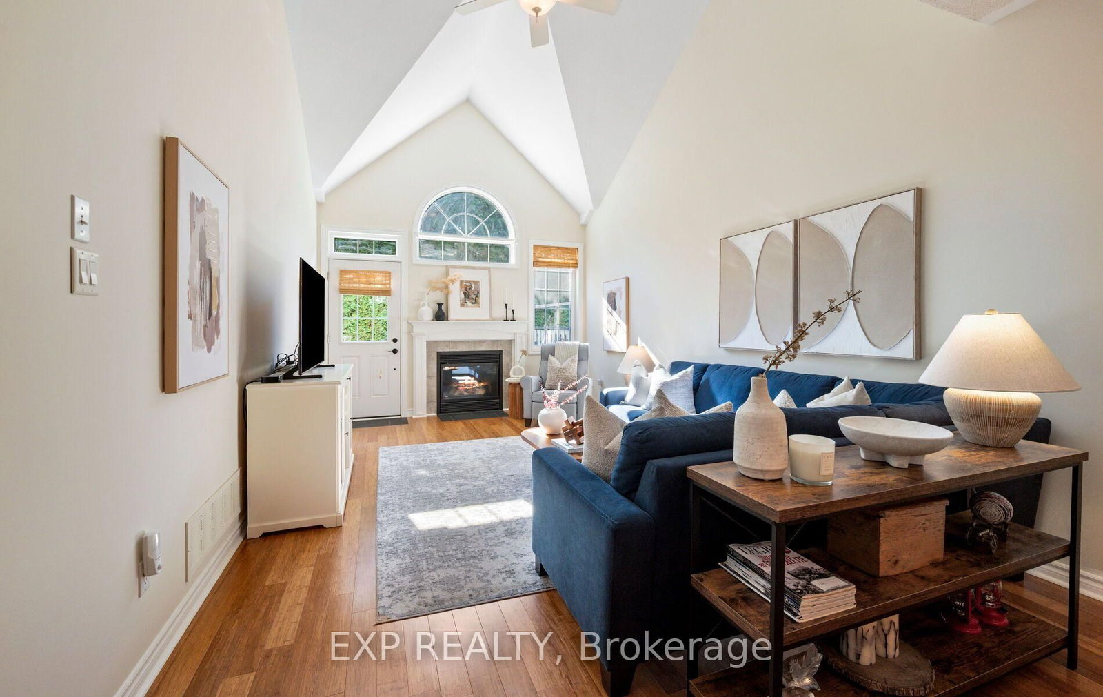 110 Napier Street W • #27 • Blue Mountains, ON photo 5
