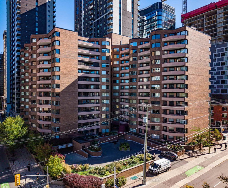 109 - 151 Bay Street