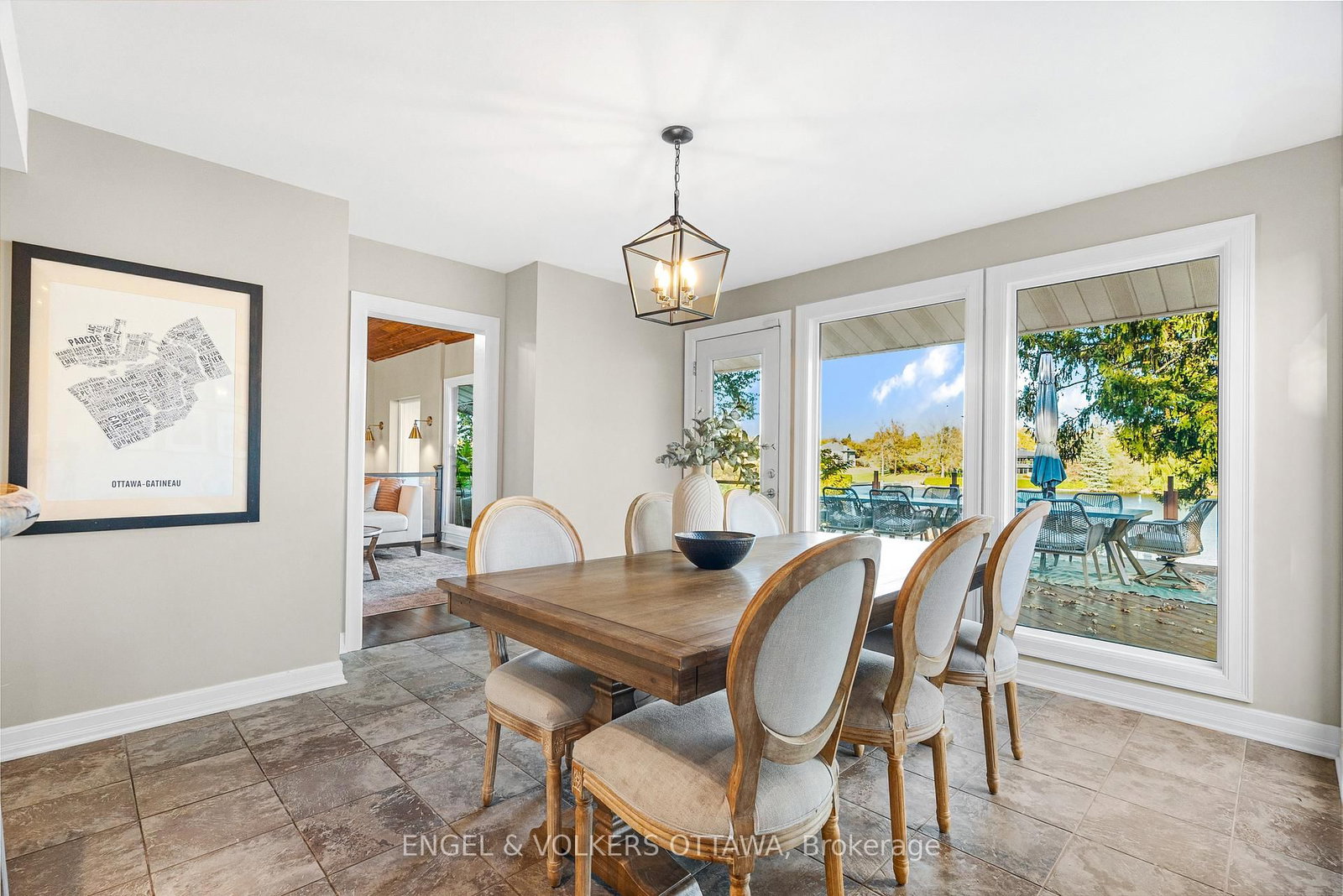 1073 Island View Drive • Manotick, ON photo 8