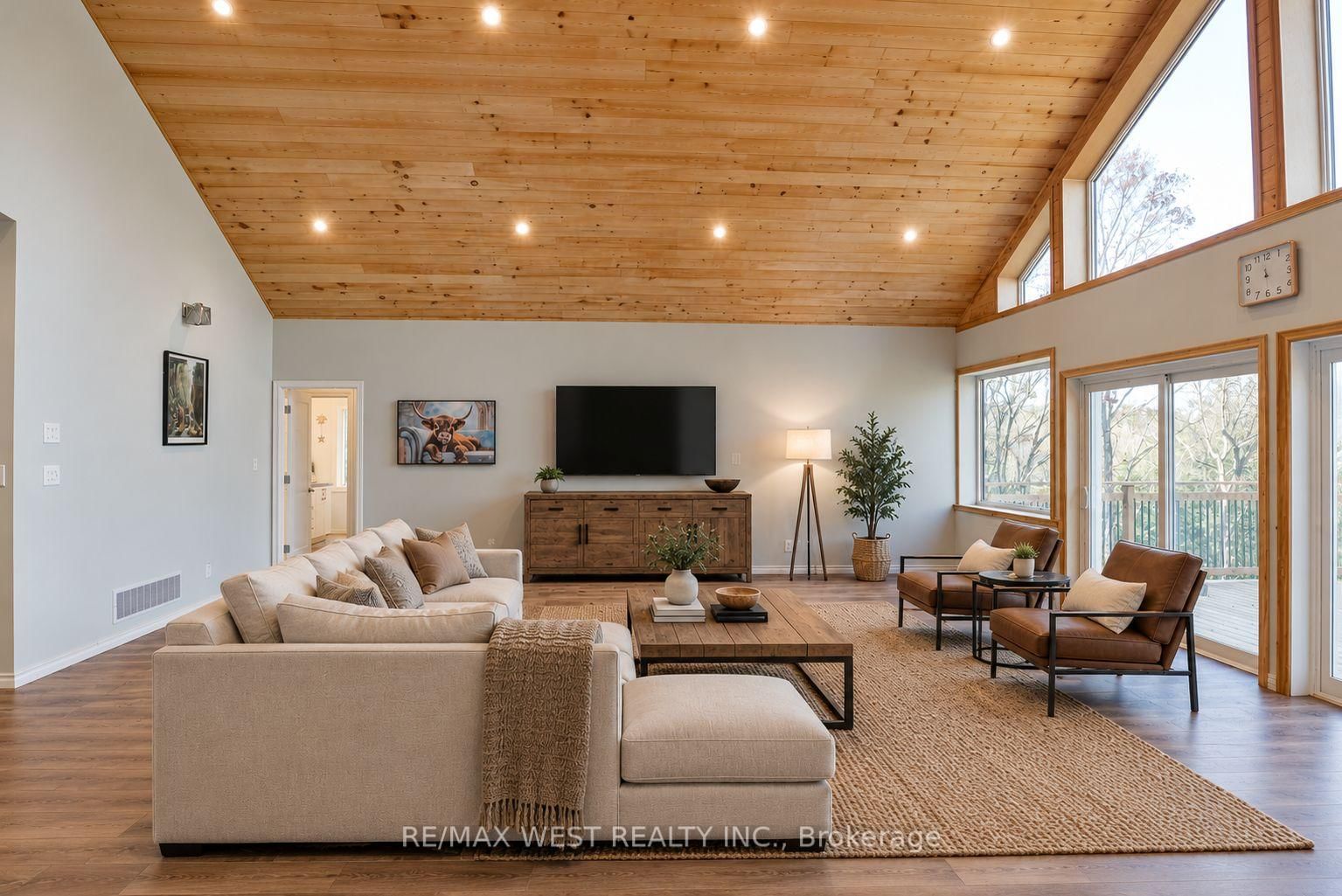 1269 Ril Lake Road S • Lake of Bays, ON photo 4
