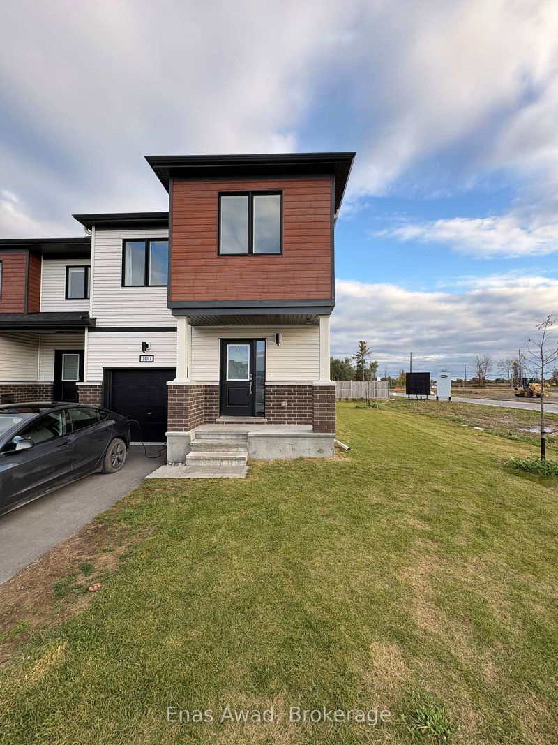 100 Robert Perry St photo 1