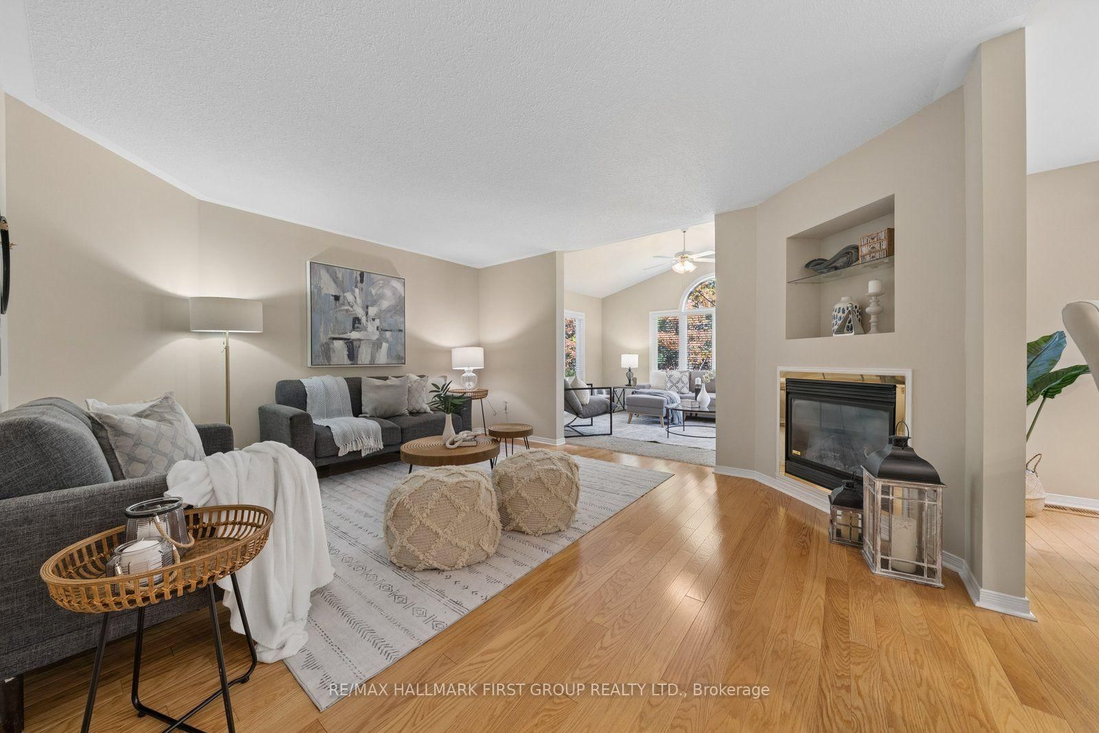47 Springwood Crescent photo 9