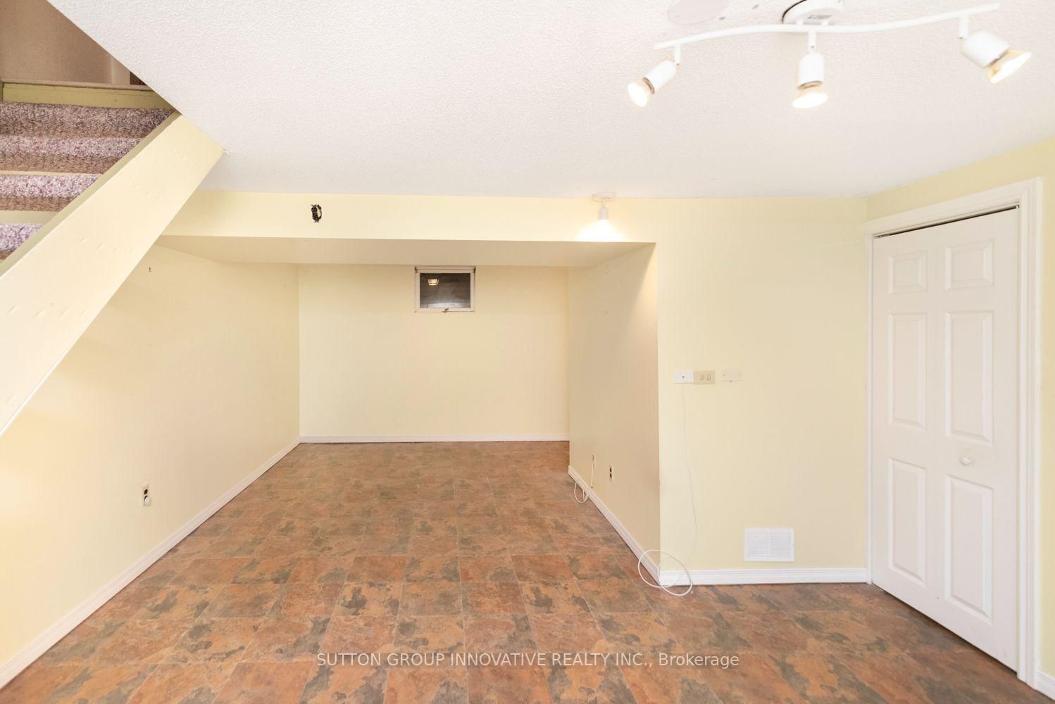 160 Birchcliffe Crescent • Hamilton, ON photo 34