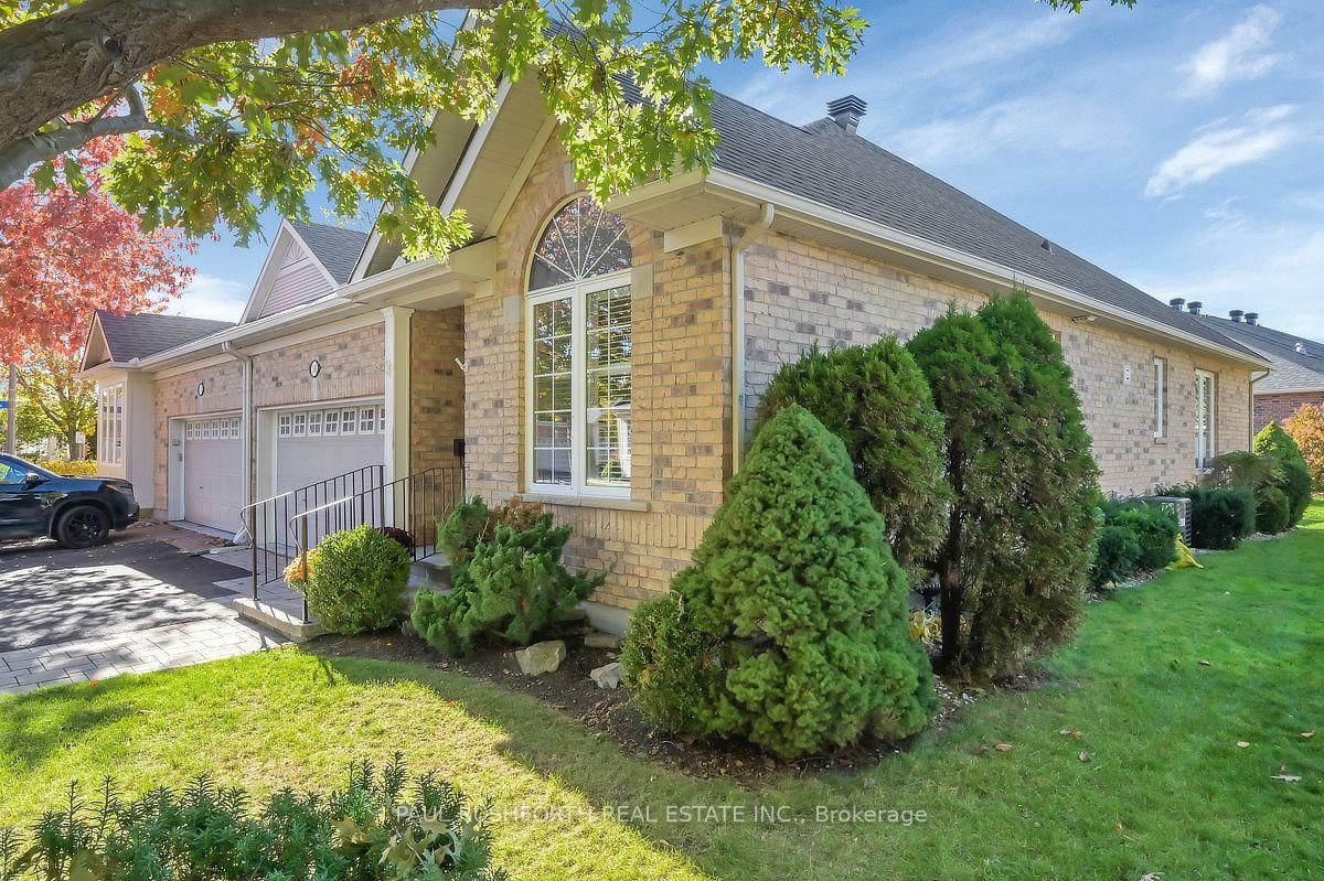 108 Islay Private • Ottawa, ON photo 2