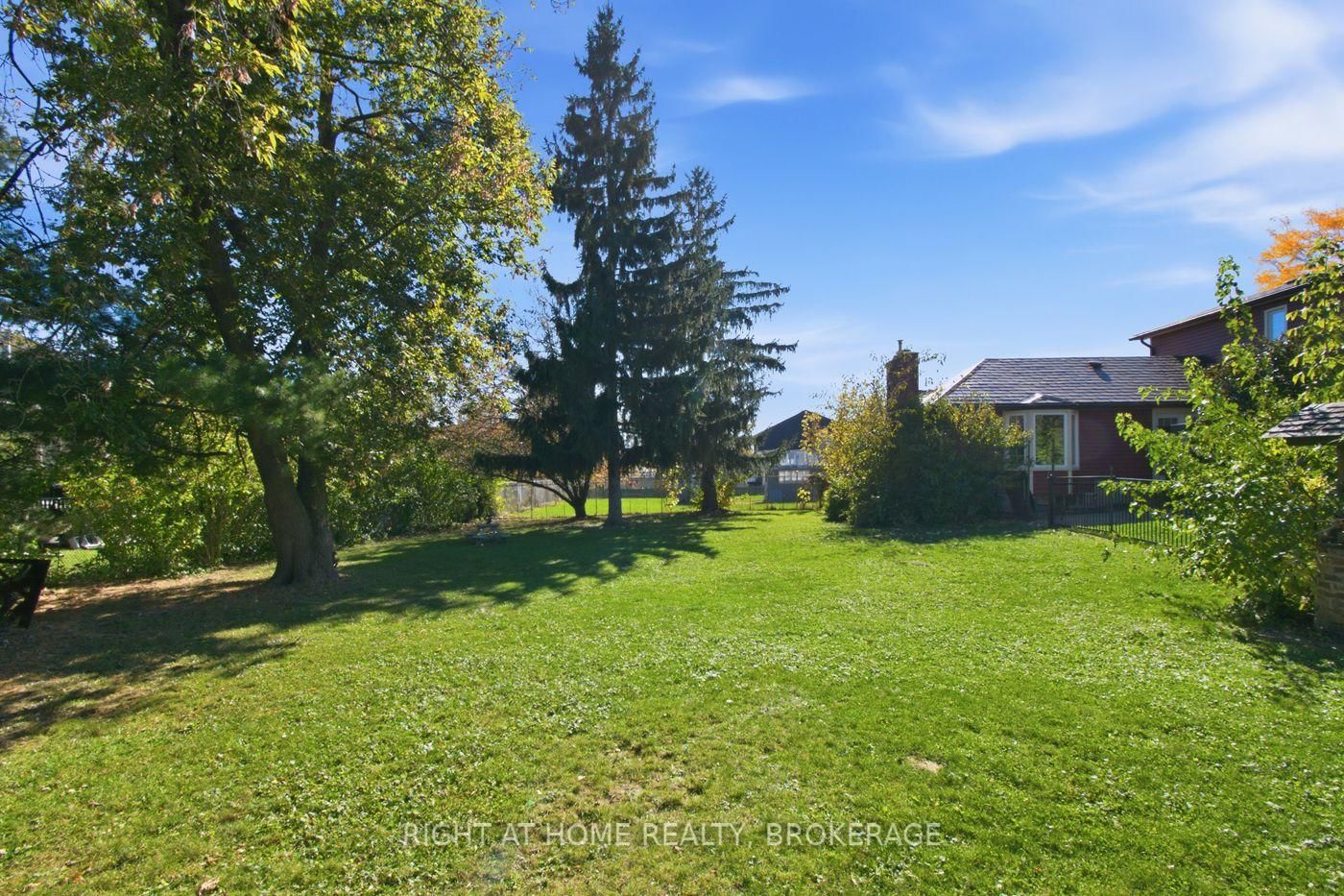 7060 Garner Road • Niagara Falls, ON photo 44