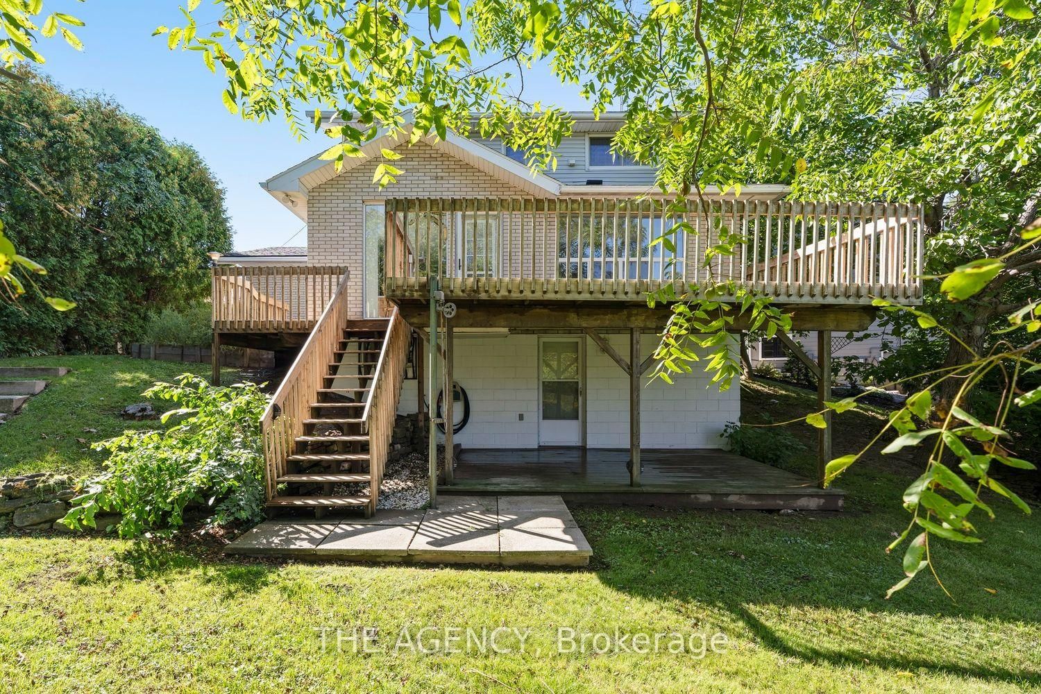 36 Buckingham Drive • Hamilton, ON photo 42