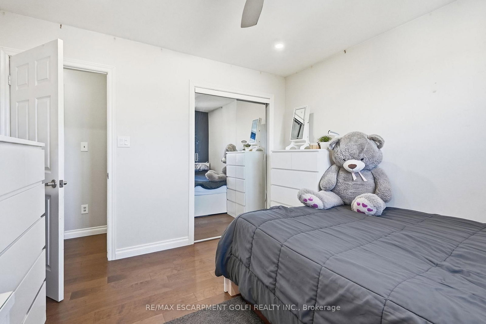 367 Hemlock Avenue • Hamilton, ON photo 27