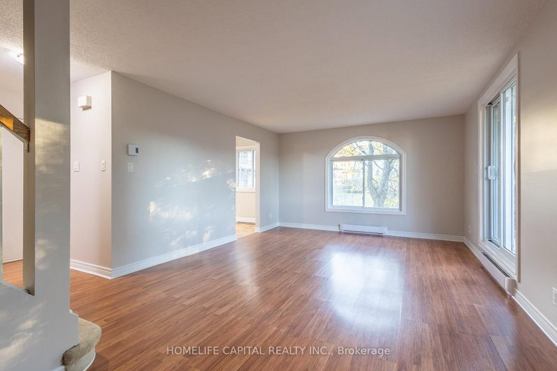314 Tanguay Crt photo 3