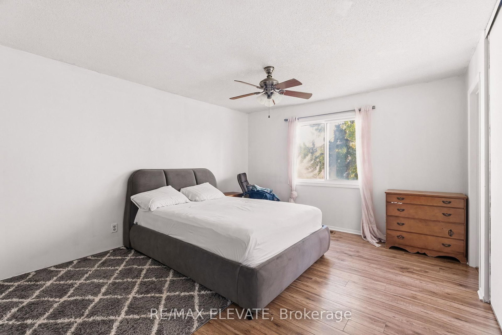 6104 Vineyard Drive • Ottawa, ON photo 23