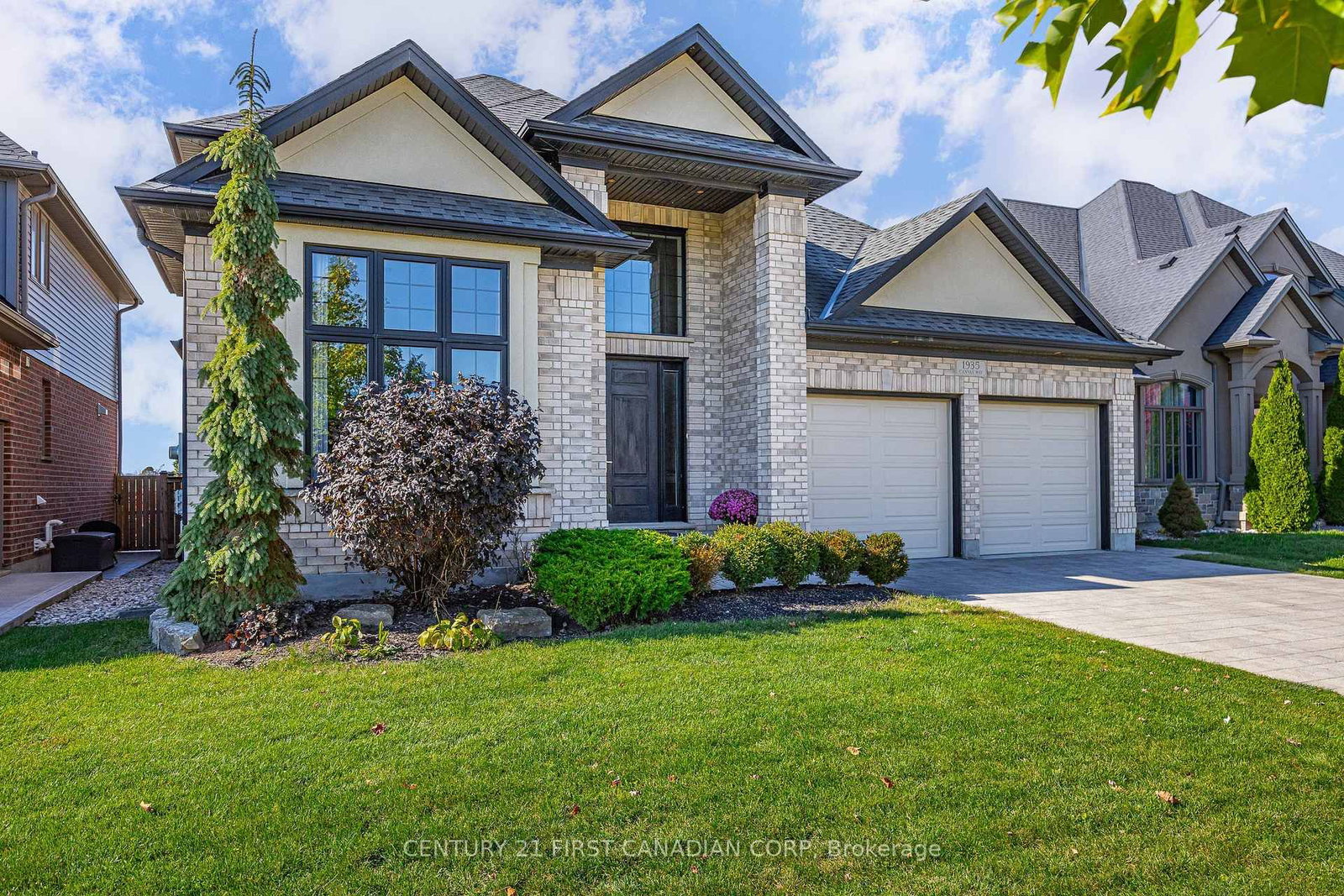 1935 Canvas Way • London North, ON photo 3