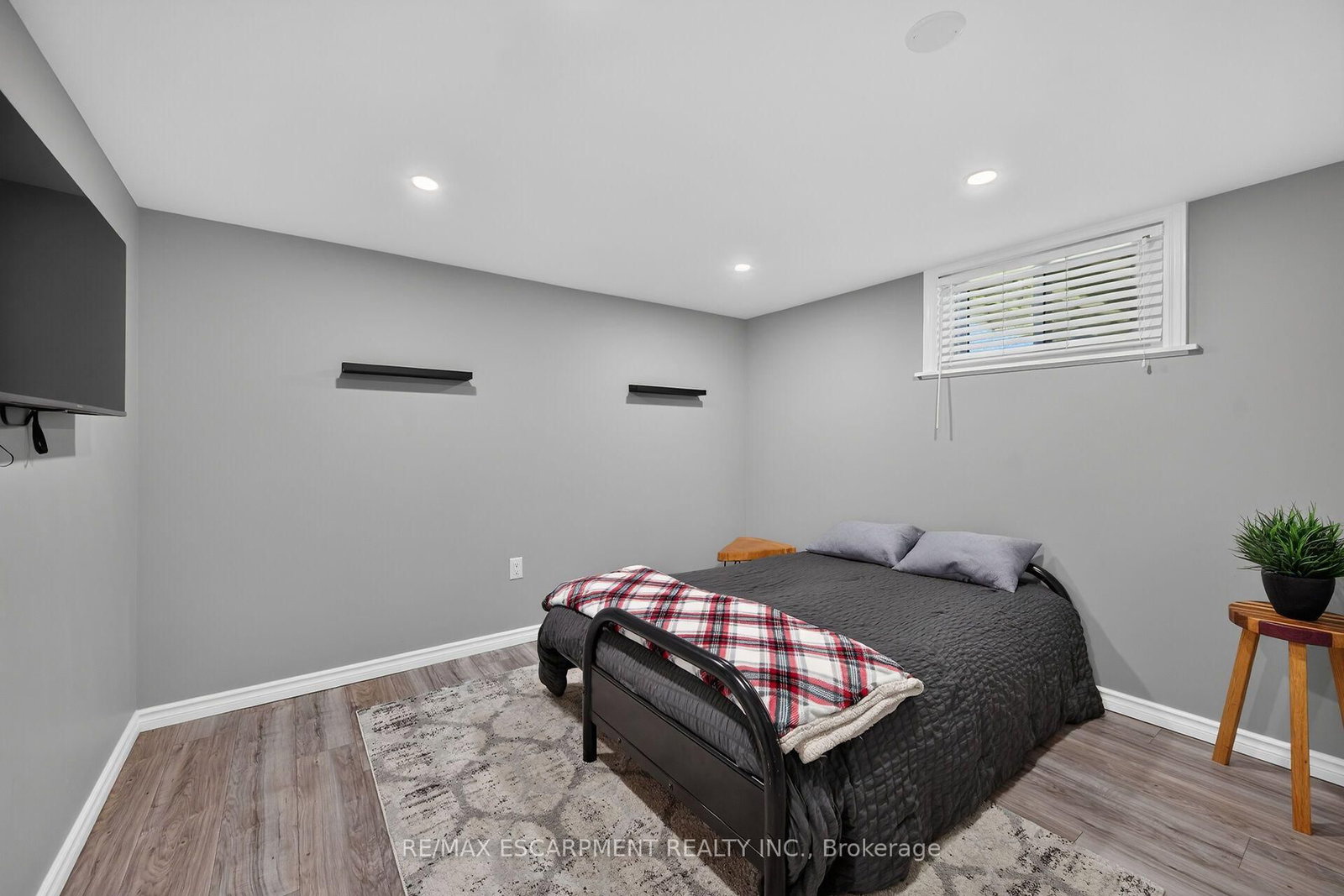 17 Tranquility Street • Brantford, ON photo 32