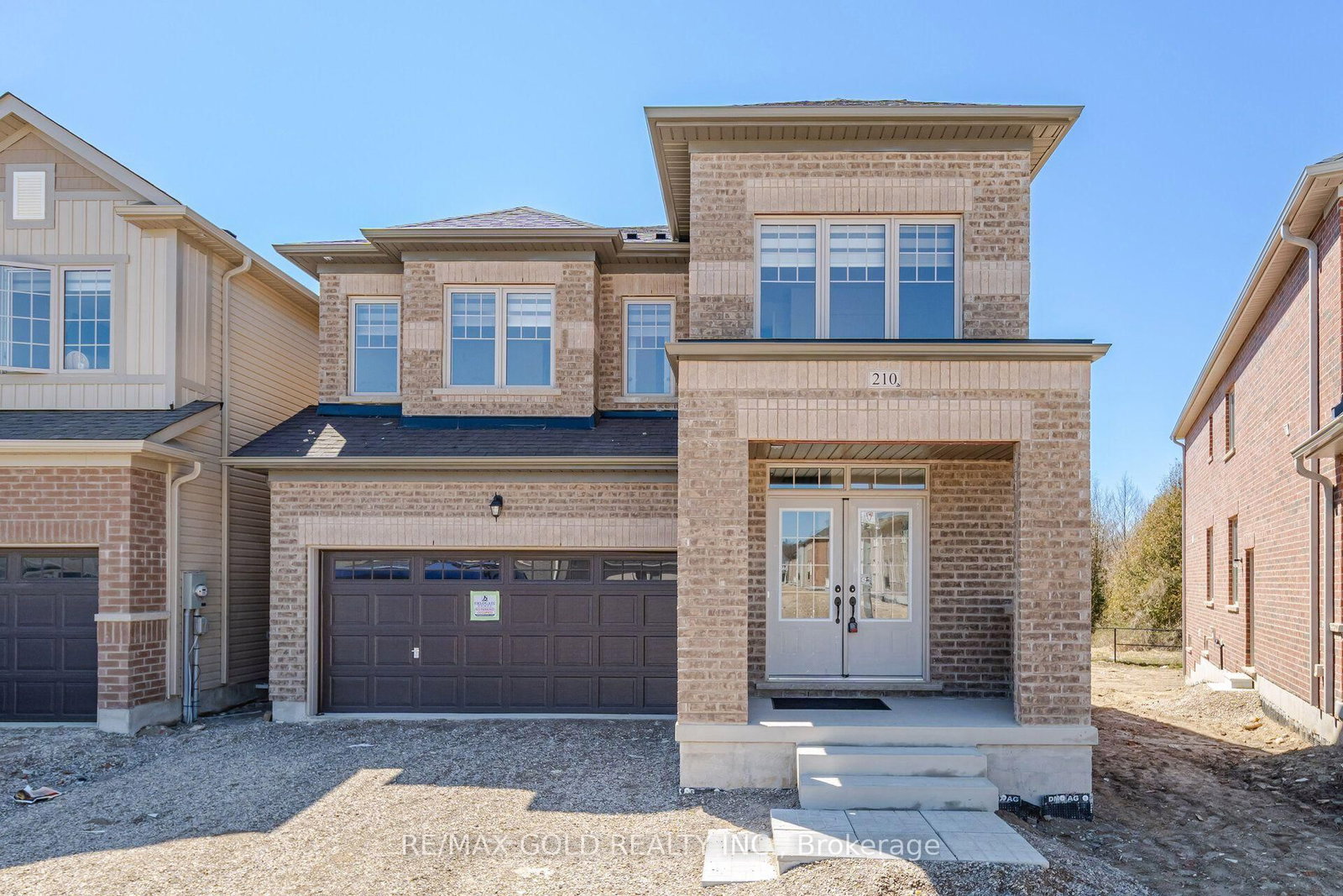 210 Chippewa Avenue • Shelburne, ON photo 1