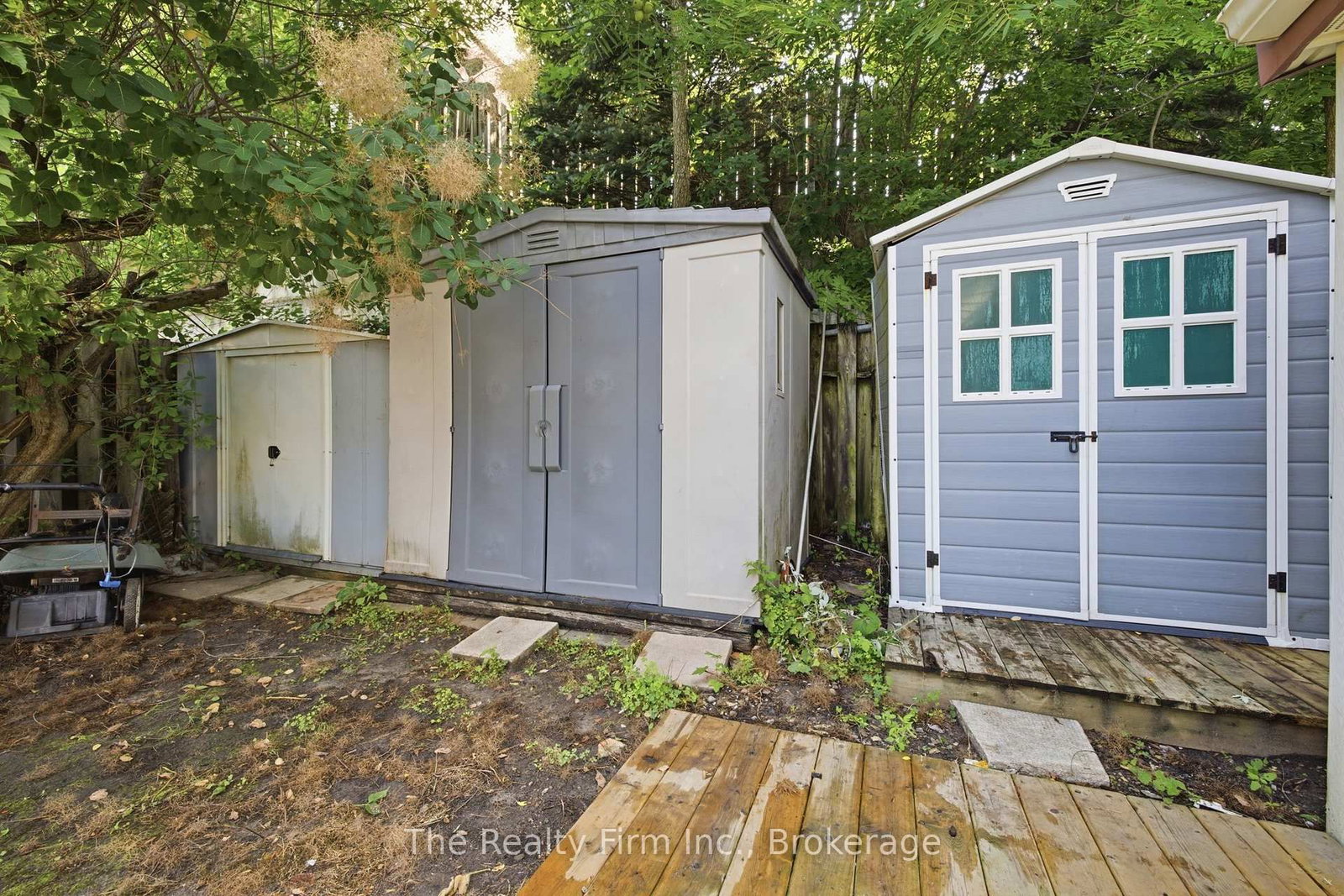 17 Douglas Street • Woodstock, ON photo 24
