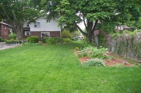 99 Main St E, Grimsby, L3M1N6 | Image 2