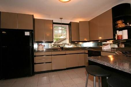 110 Traymore Ave, Hamilton, L8S1R7 | Image 2