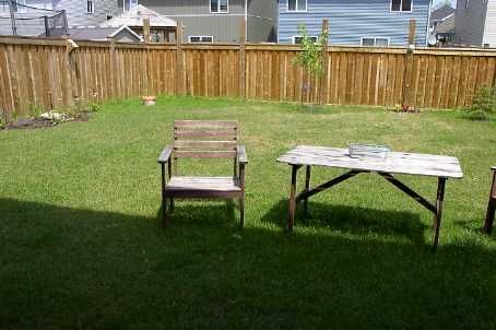 105 Hampson Cres, Guelph/Eramosa, N0B2K0 | Image 2