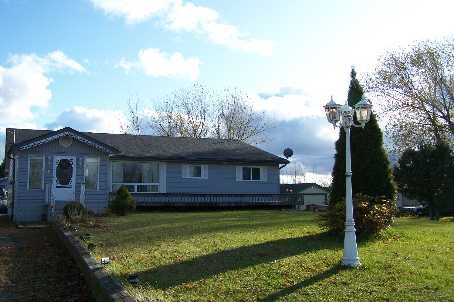 34 Robinson Ave, Kawartha Lakes, K0M2B0 | Image 2