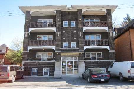 Semi-Detached House sold at 15 Ontario Avenue, Hamilton, Stinson, L8N2X1 - MLS: X1991172