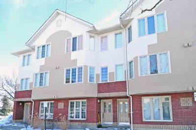 Townhouse sold at 3-266 Limeridge Road, Hamilton, Ontario, L9A2S7 - Bruleville - MLS: X2046251