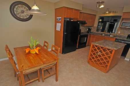 30 Creekside Dr, Guelph, N1E0C2 | Image 2