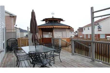 20 The Queensway Dr, Barrie, L4M7H6 | Image 2