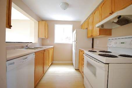 283 Dunsmore Lane, Barrie, L4M 7A | Image 3