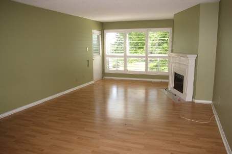 212 - 126 Bell Farm Rd, Barrie, L4M6J3 | Image 3