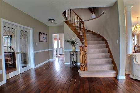 416 Mapleton Ave, Barrie, L4N0Z9 | Image 2