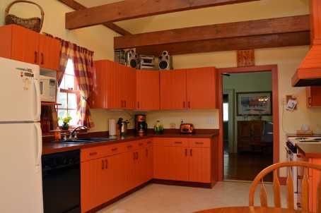 35 Lake St, Prince Edward County, K0K2T0 | Image 3