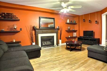 14 Round Leaf Crt, Barrie, L4N9N3 | Image 3