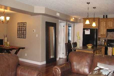 102 - 50 Whitlaw Way, Brant, N3L4C3 | Image 2