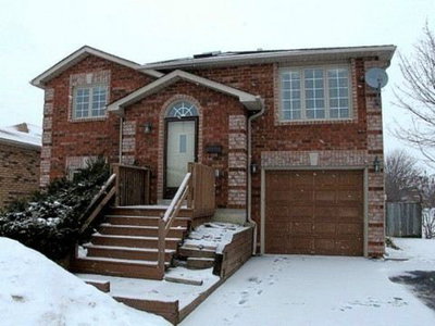 Detached House sold at 48 Jones Drive, Barrie, Ontario, L4M6H7 - Grove East - MLS: X2588989