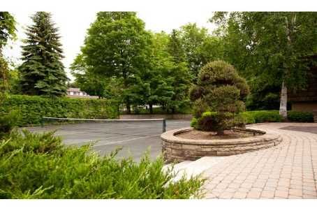 23 Royal Oak Dr, Barrie, L4N7S5 | Image 2