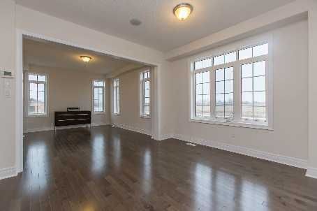 76 Forsyth Cres, Barrie, L4N6R1 | Image 3