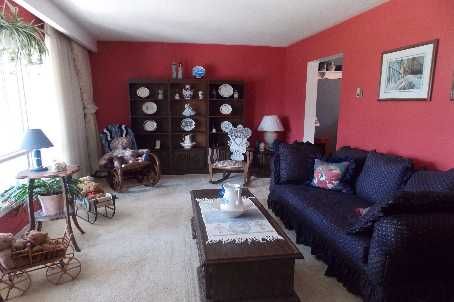 18 Spruyt Ave, East Luther Grand Valley, L9W5X4 | Image 3