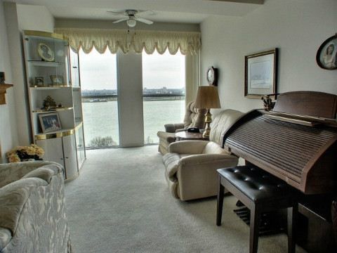 Room1
