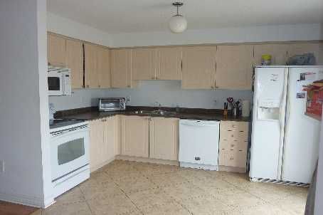 30 Claire Dr, Barrie, L4N5Y1 | Image 2