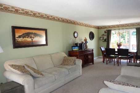 31 Lang Crt, Kawartha Lakes, K9V6E5 | Image 2