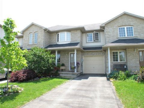 14 Kenyon Cres, Grimsby, L3M5P4 | Image 2